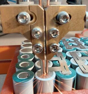 מעבדה מקצועית